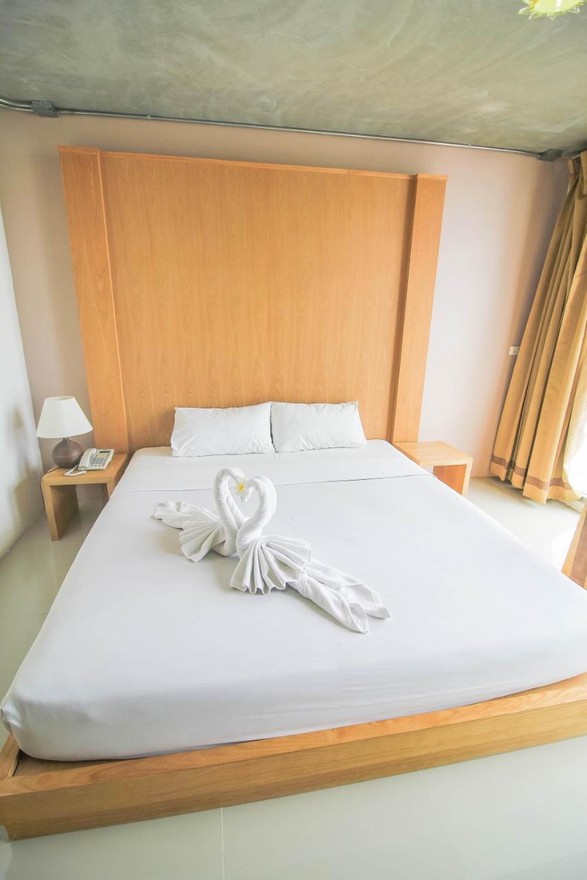 Bansabai Sabaidee Service Apartment Bangkok Exteriör bild